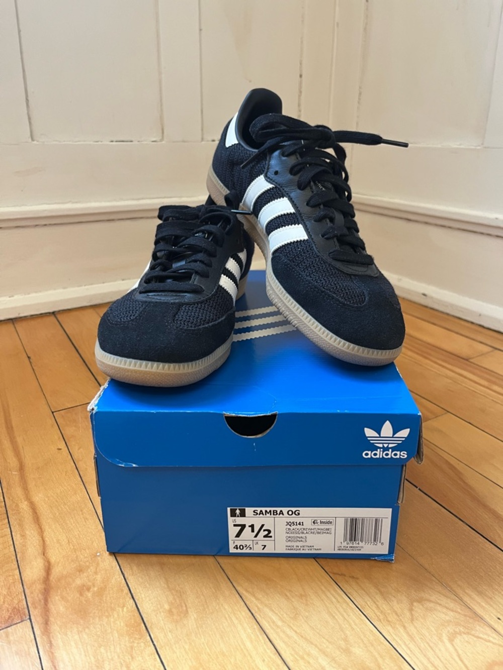 adidas Men’s Samba OG Sneakers in Black like new in box. - Picture 2 of 7